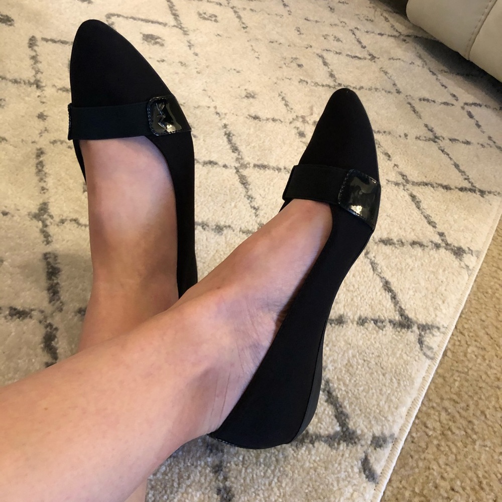 Black slippers